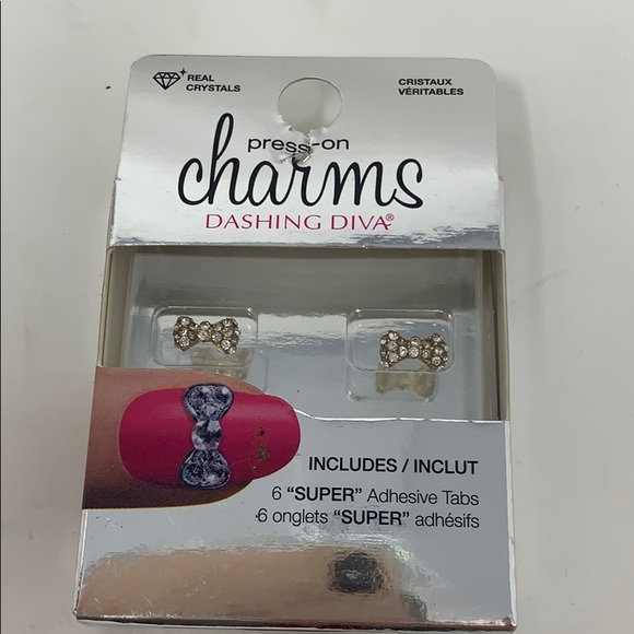 Dashing Diva Press On Bow Nail Charms - Picture 4 of 4